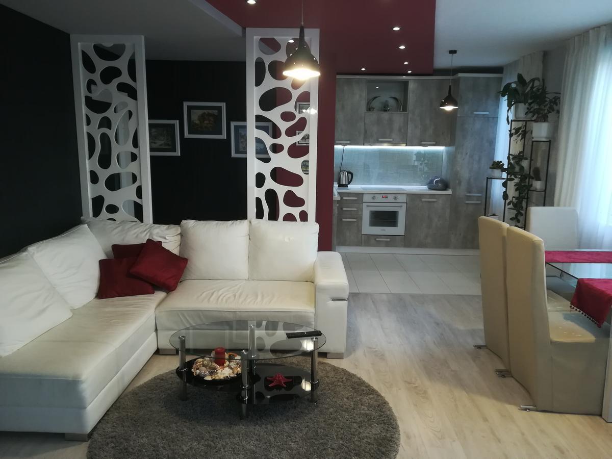 Apartments Topalovi Burgas Stad Buitenkant foto