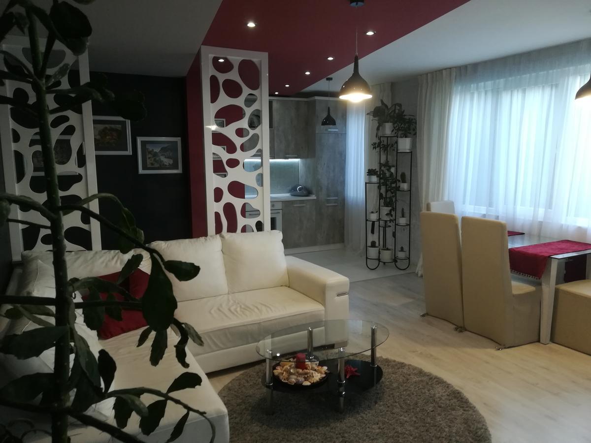 Apartments Topalovi Burgas Stad Buitenkant foto